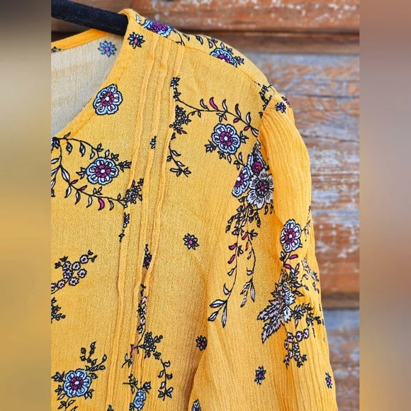 Lauren Conrad Mustard Yellow Floral Crinkle Flutter Ruffle Bell Sleeve Top Tie - Picture 6 of 10